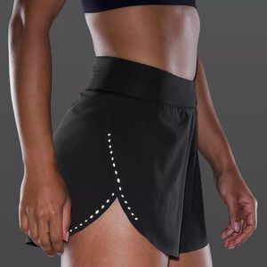 NWT Lululemon Find Your Pace Shorts
